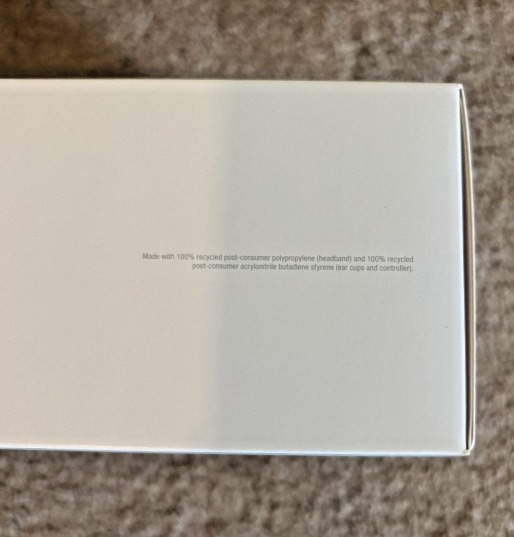 Heyday Wired Headphones White Over Ear 3.5mm Mic Remote New