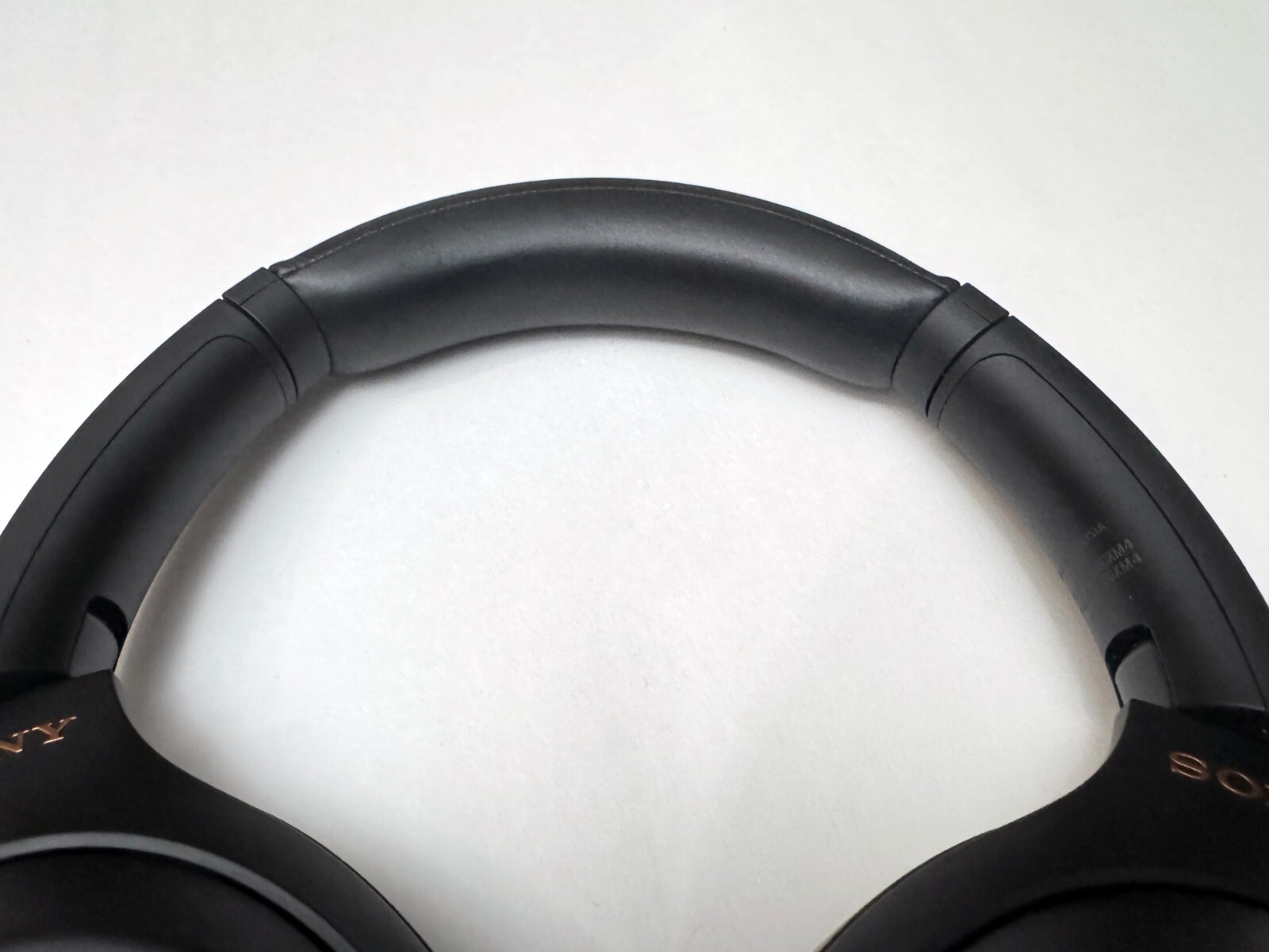 SONY WH-1000XM4/B Wireless Noise Canceling Headphones with CASE – Black #E