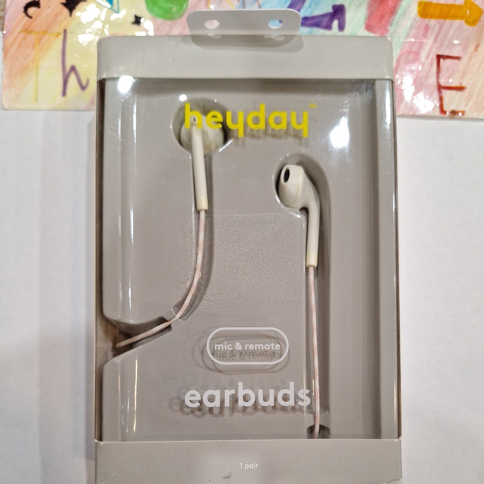Heyday Earbuds w Mic And Remote Pastel Pink/ Green 3.5 MM Jack Comfort Fit
