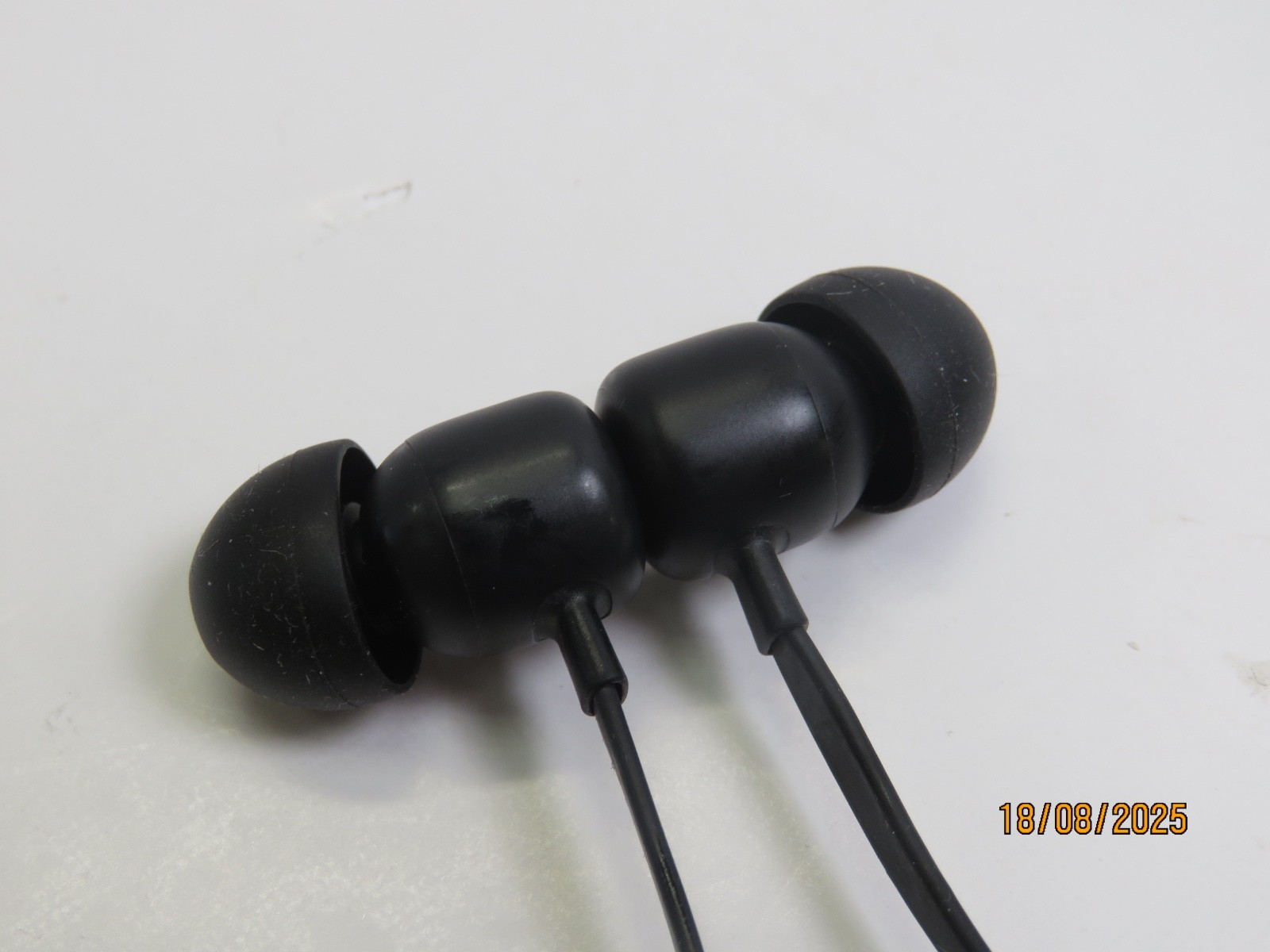 Beats by Dr. Dre Flex Wireless In-Ear Headphones – Black [DP72]
