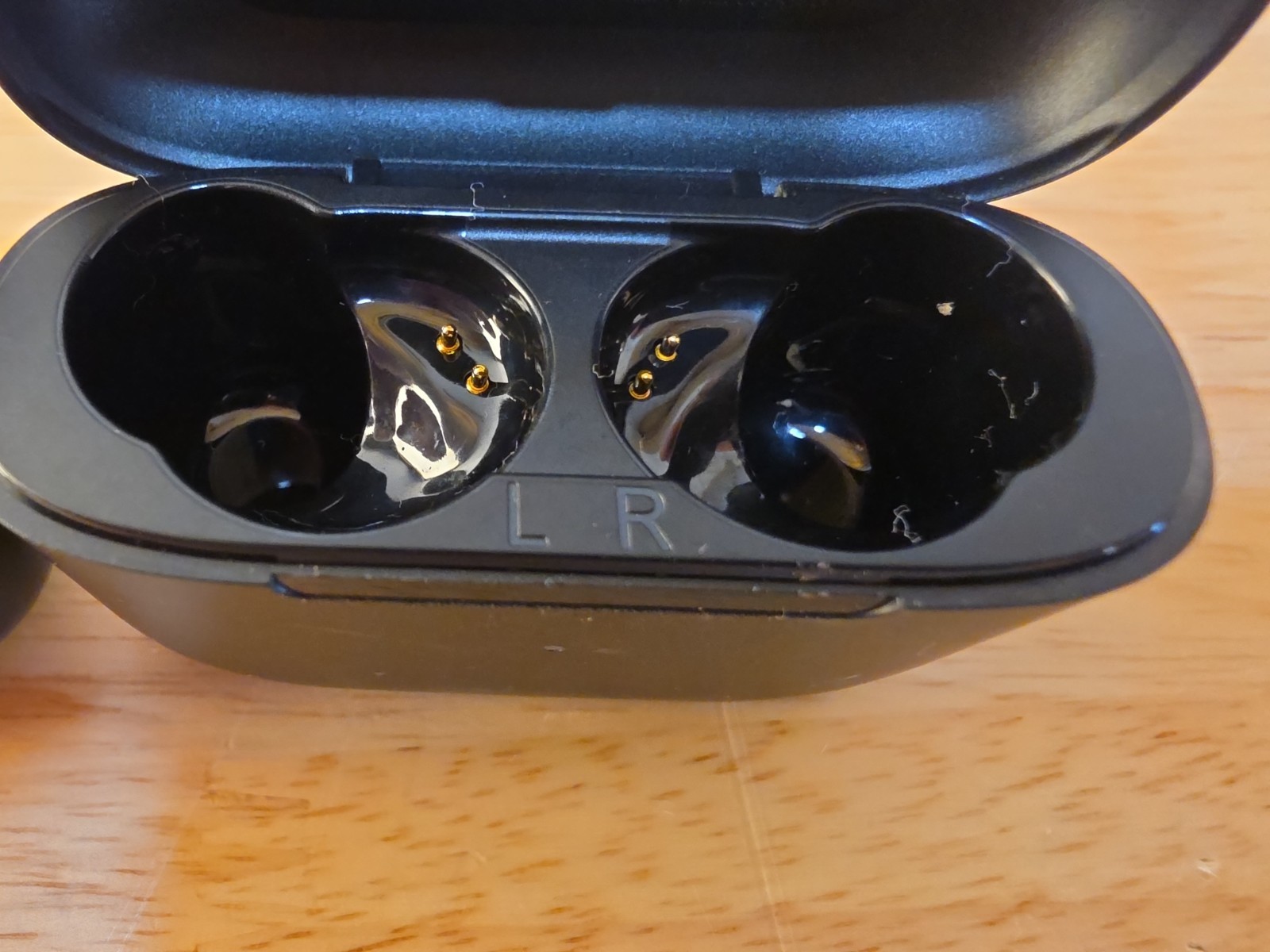 Lot Of 4 JLab Go Air Pop True Wireless Charging Cases