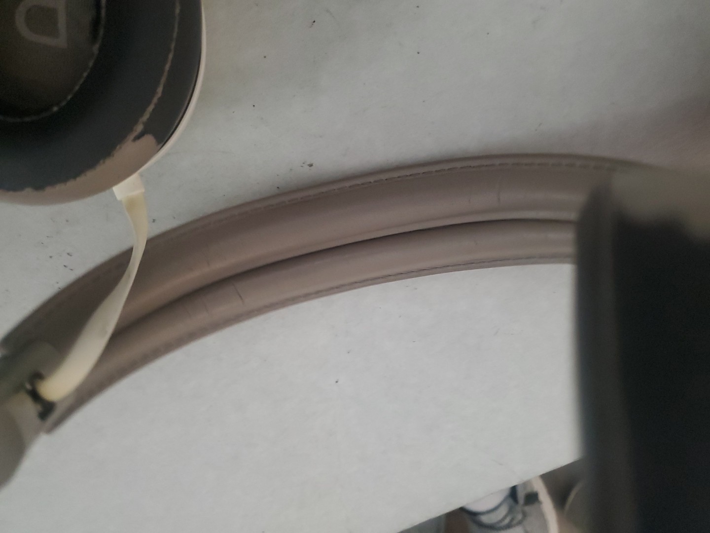 Sennheiser momentum 3 wireless headphones Tested Working