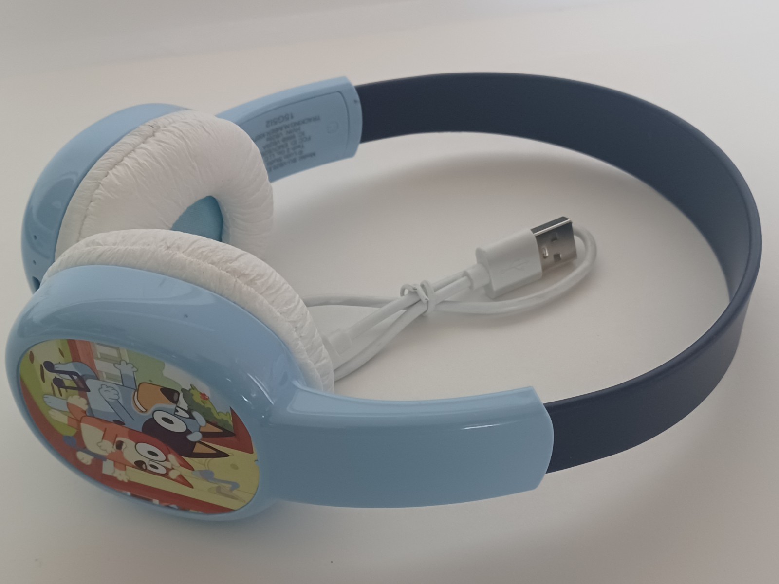 Bluey Bluetooth Kid Safe Headphones, Built-in Mic, Rechargeable, Blue/White