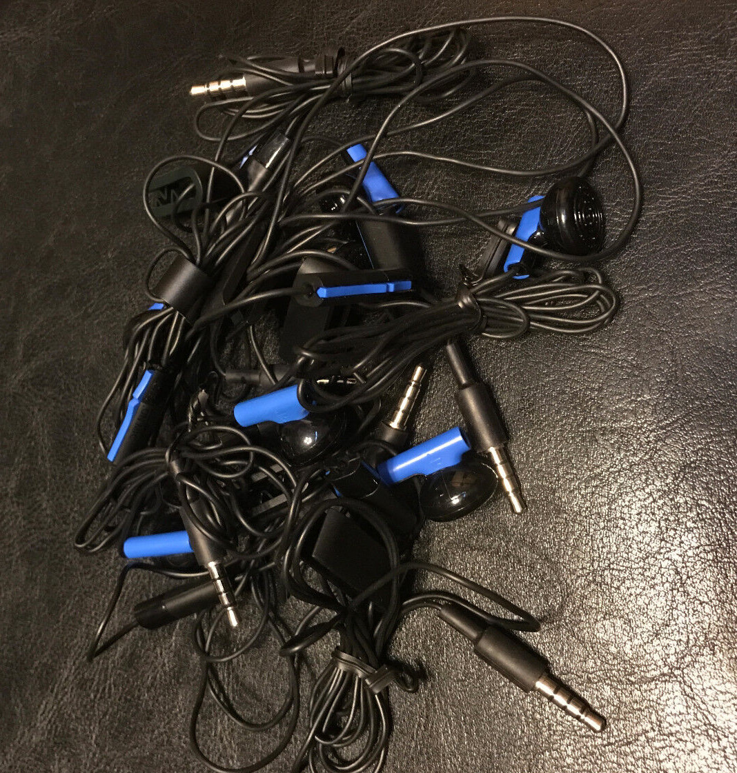 Assorted headpones generic brand 7 total