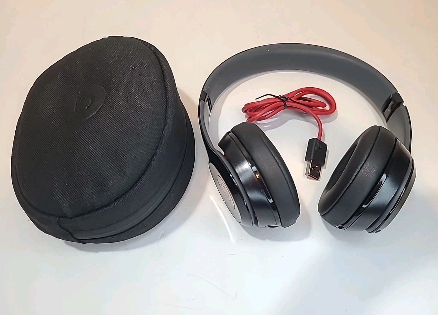 Beats by Dr.Dre Solo 2 Wireless On-Ear Headphones Black & Red – Tested – Read