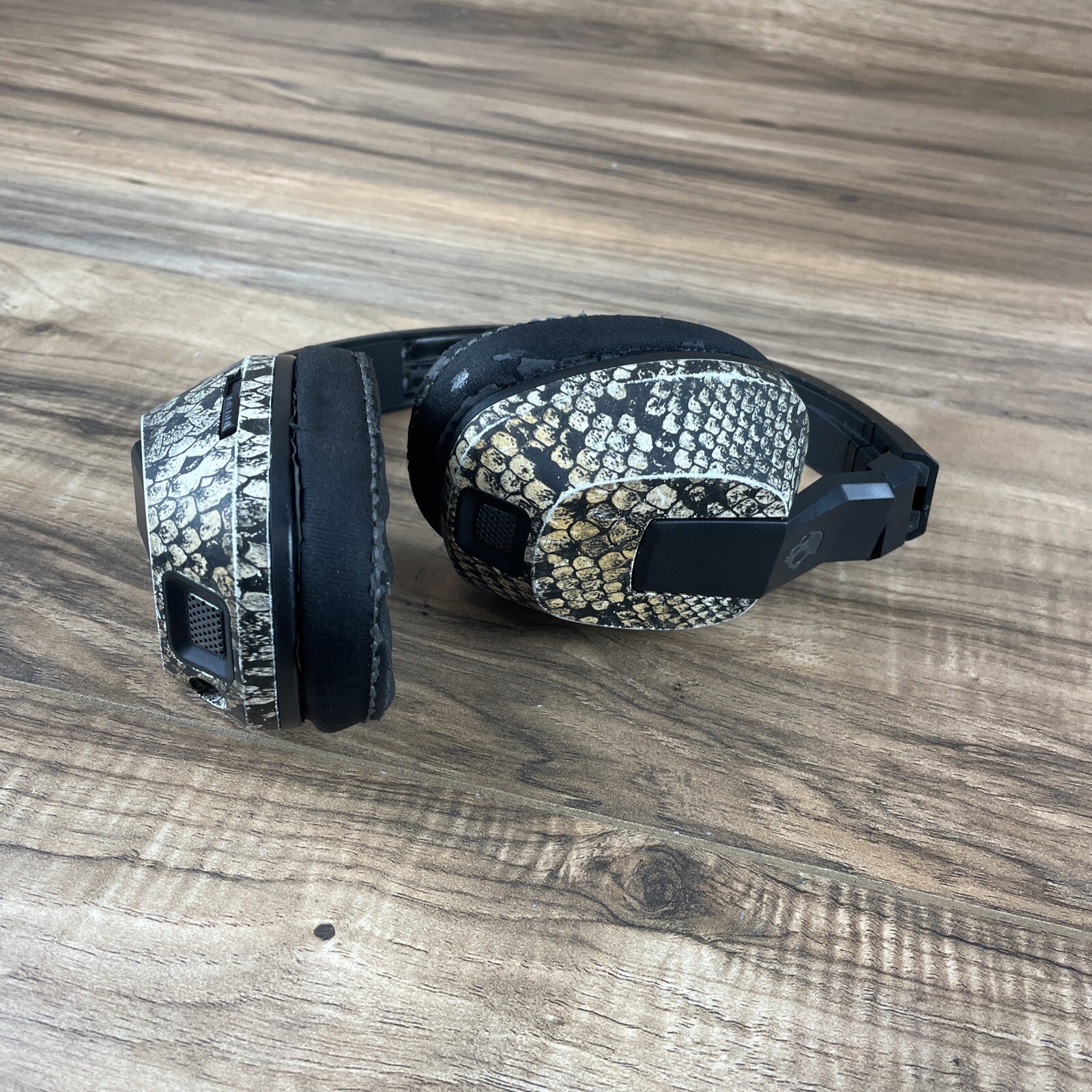 Skullcandy Jgscfy-103 Headphone⚠️Please See Picture Read Description⚠️