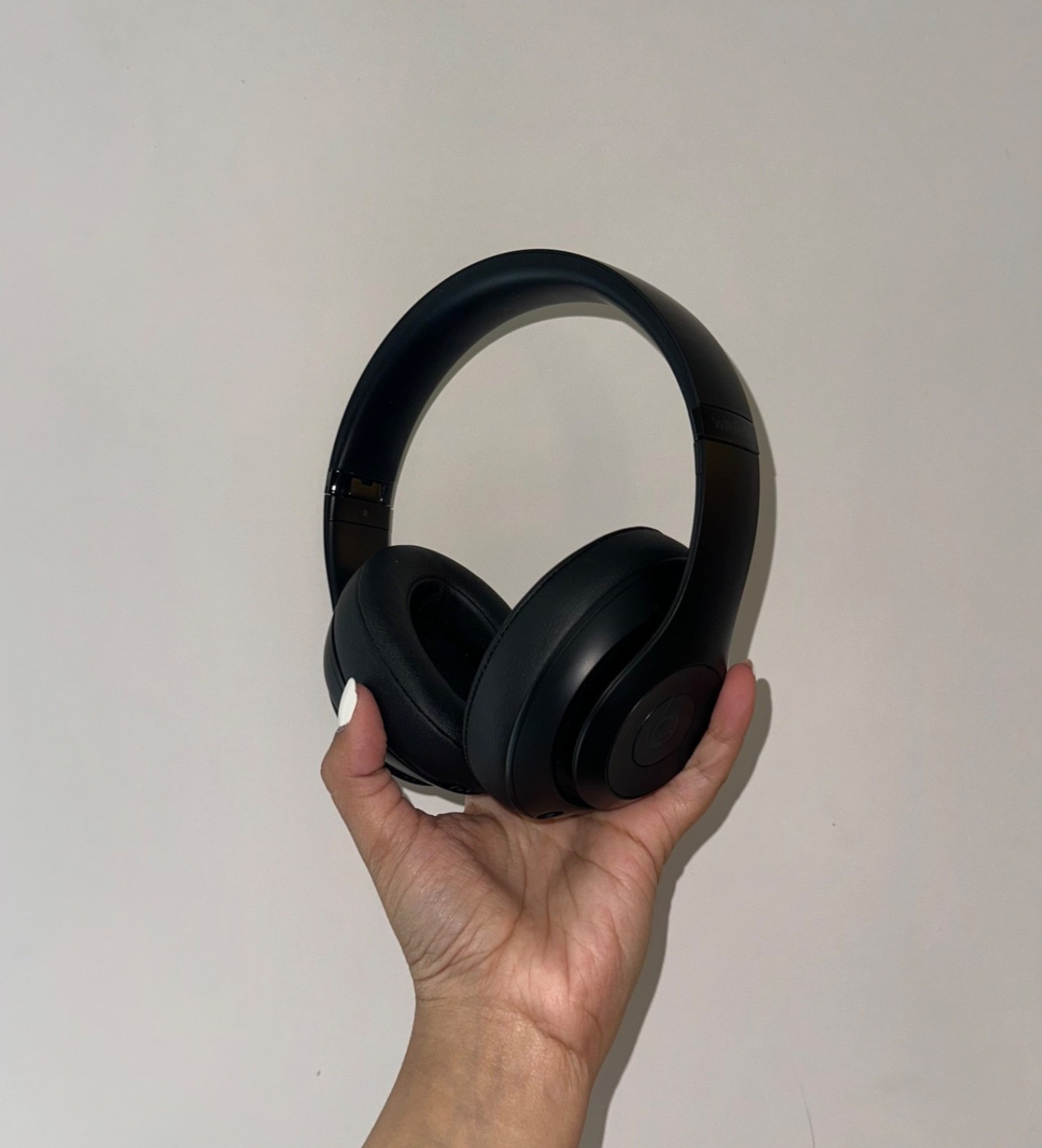 Beats by Dr. Dre Studio3 Over the Ear Wireless Headphones – Black