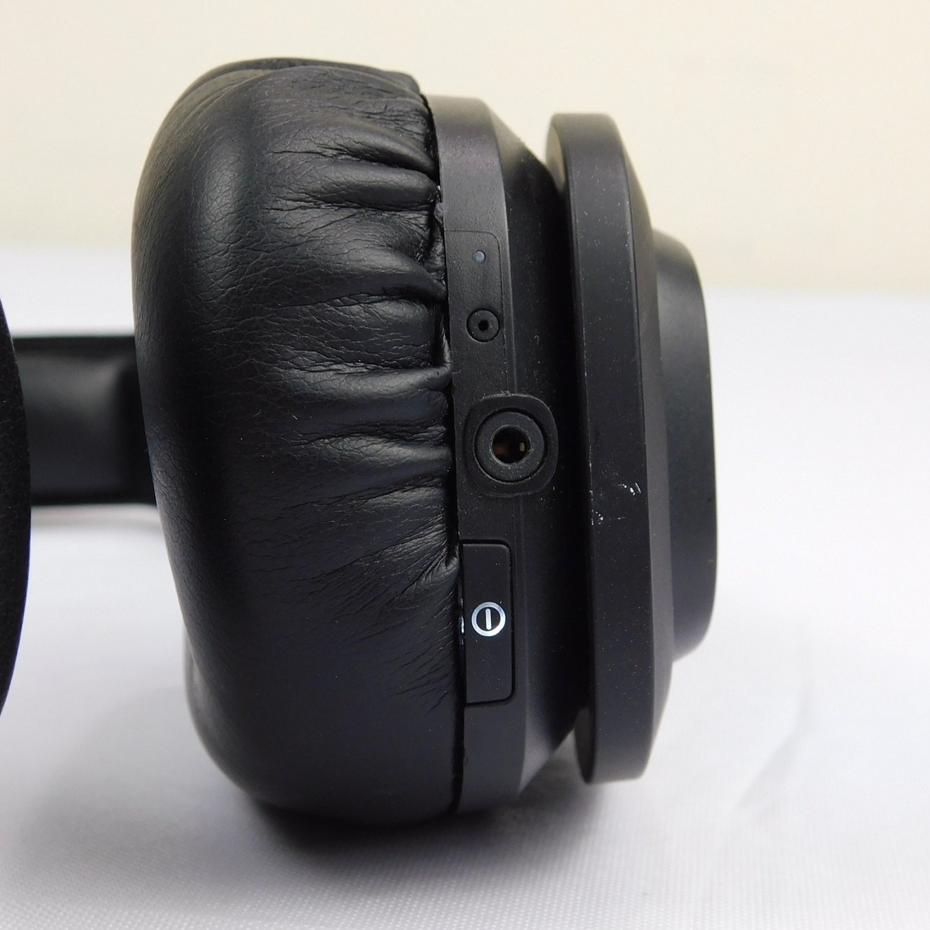 JBL J56BT Wireless Bluetooth Headphones On Ear Tested With Box Bag And Cords