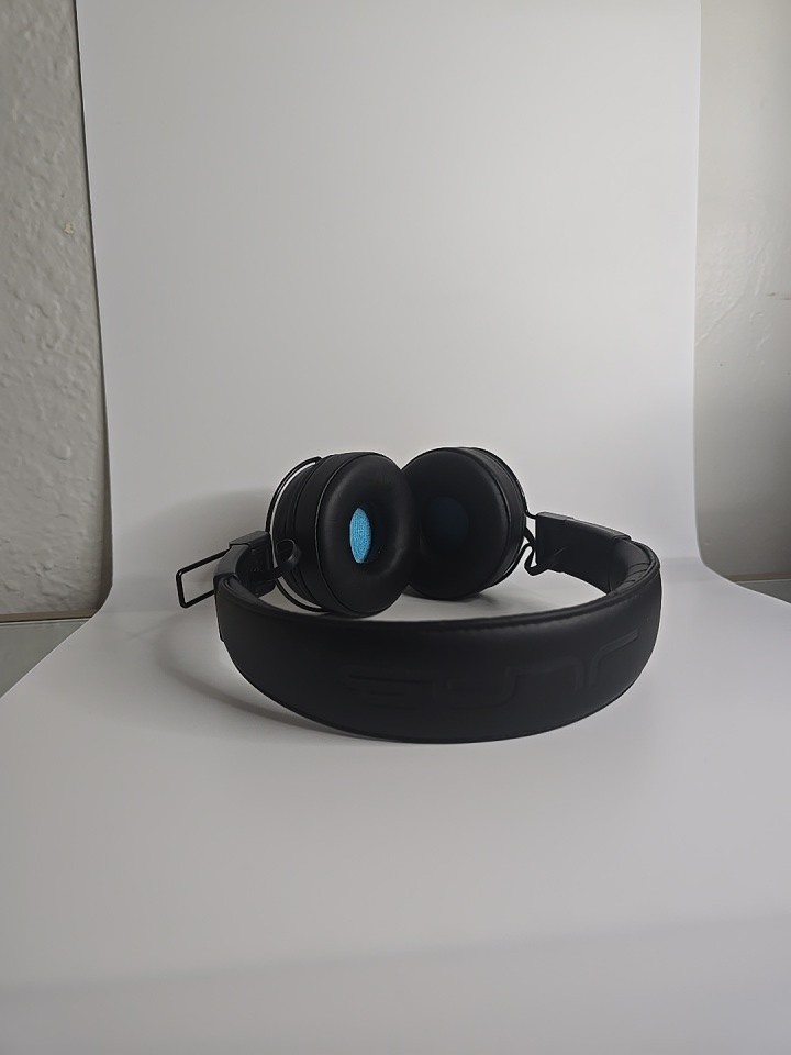 JLab Black On-Ear Headphones Headband Double Earpieces Ear-Pad (On the Ear)