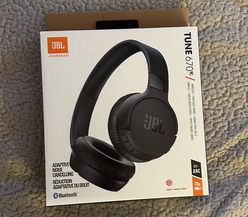 New, Never used – JBL Tune 670NC Bluetooth Headphones Black Noise Cancellation