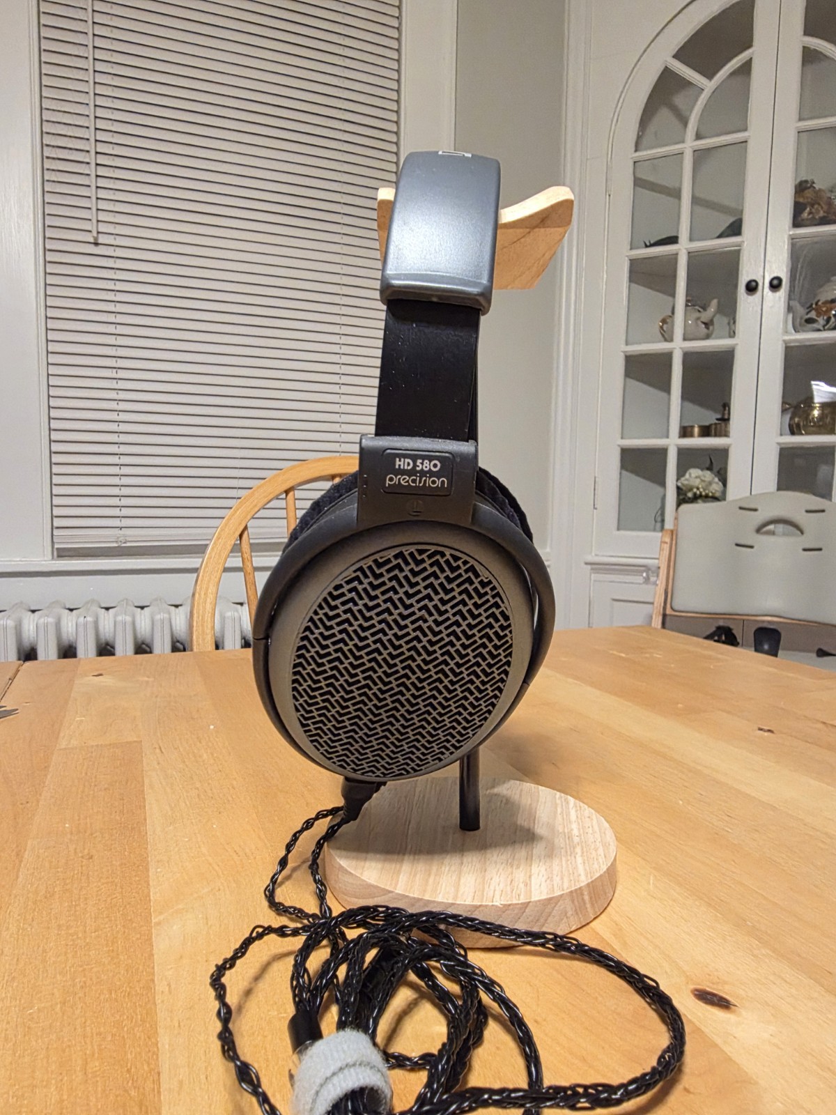 Sennheiser HD 580 Precision HiFi Open Back Wired Headphones, Adjustable Headband