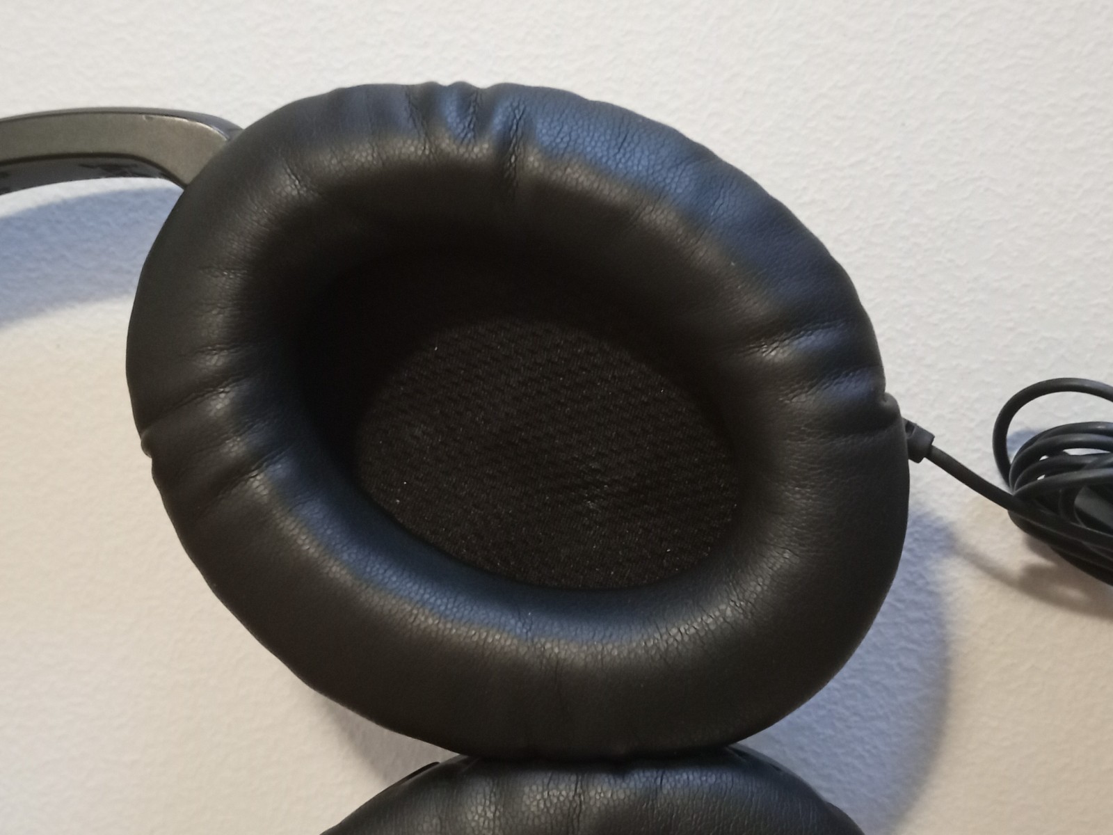Bose QuietComfort QC15 Wired Headphones, Black & Silver w/ Bluetooth Adaptor