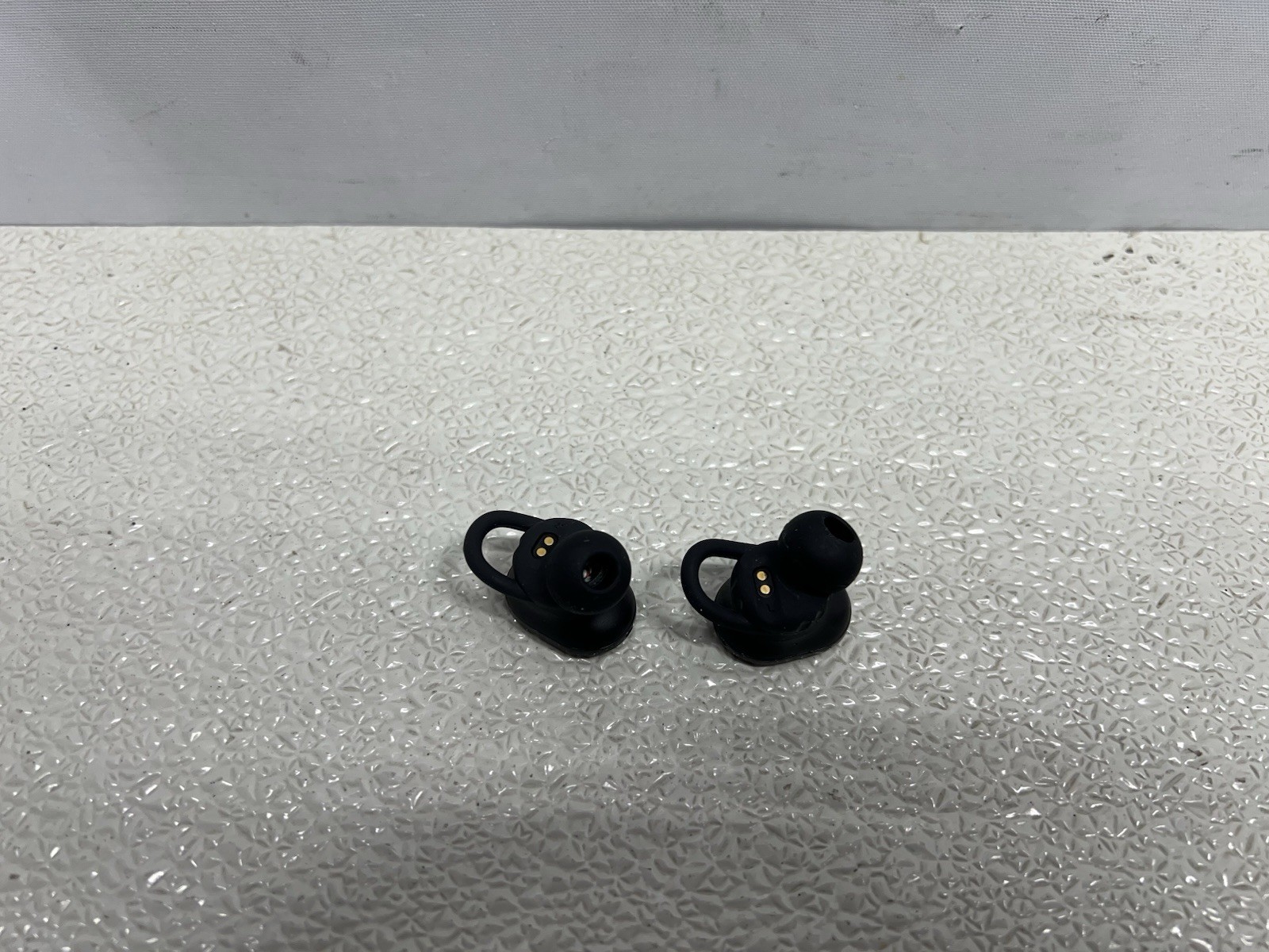 JBL – Endurance Race True Wireless Sport Earbud Headphones – Black –