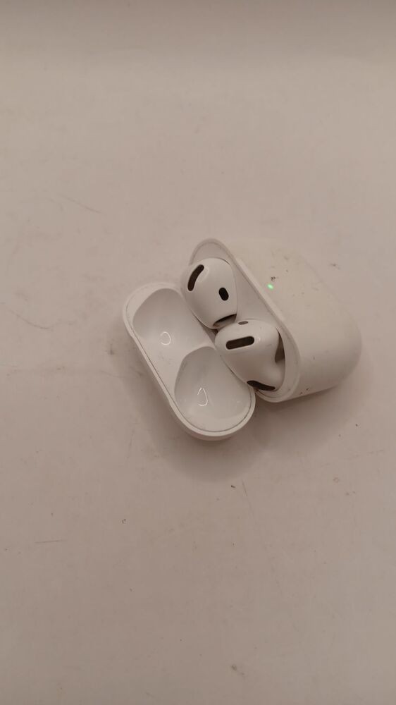 APPLE A3050 EARBUDS