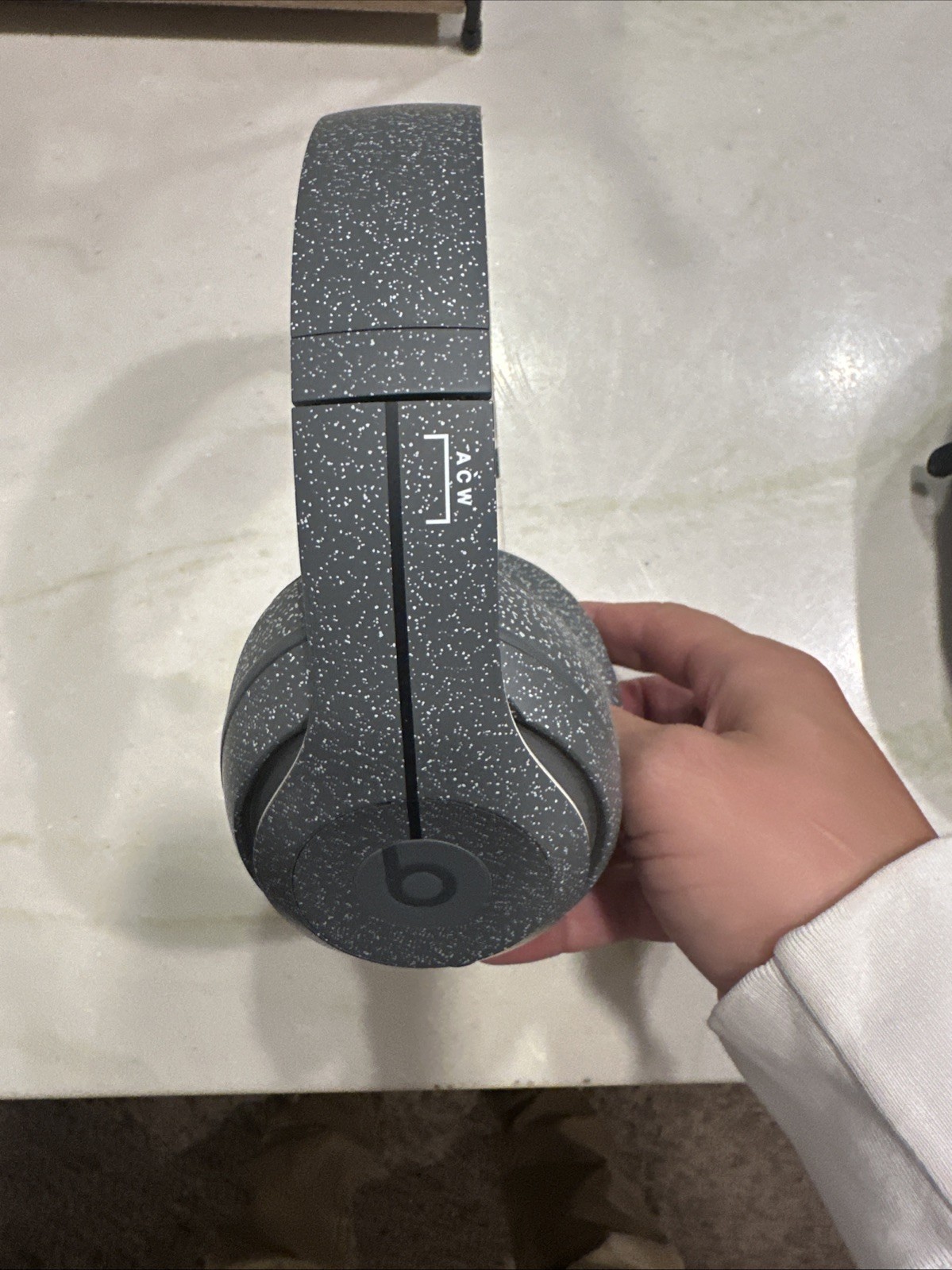 Beats Studio3 Limited Edition Wireless Over-Ear Headphones A-COLD-WALL* Cement