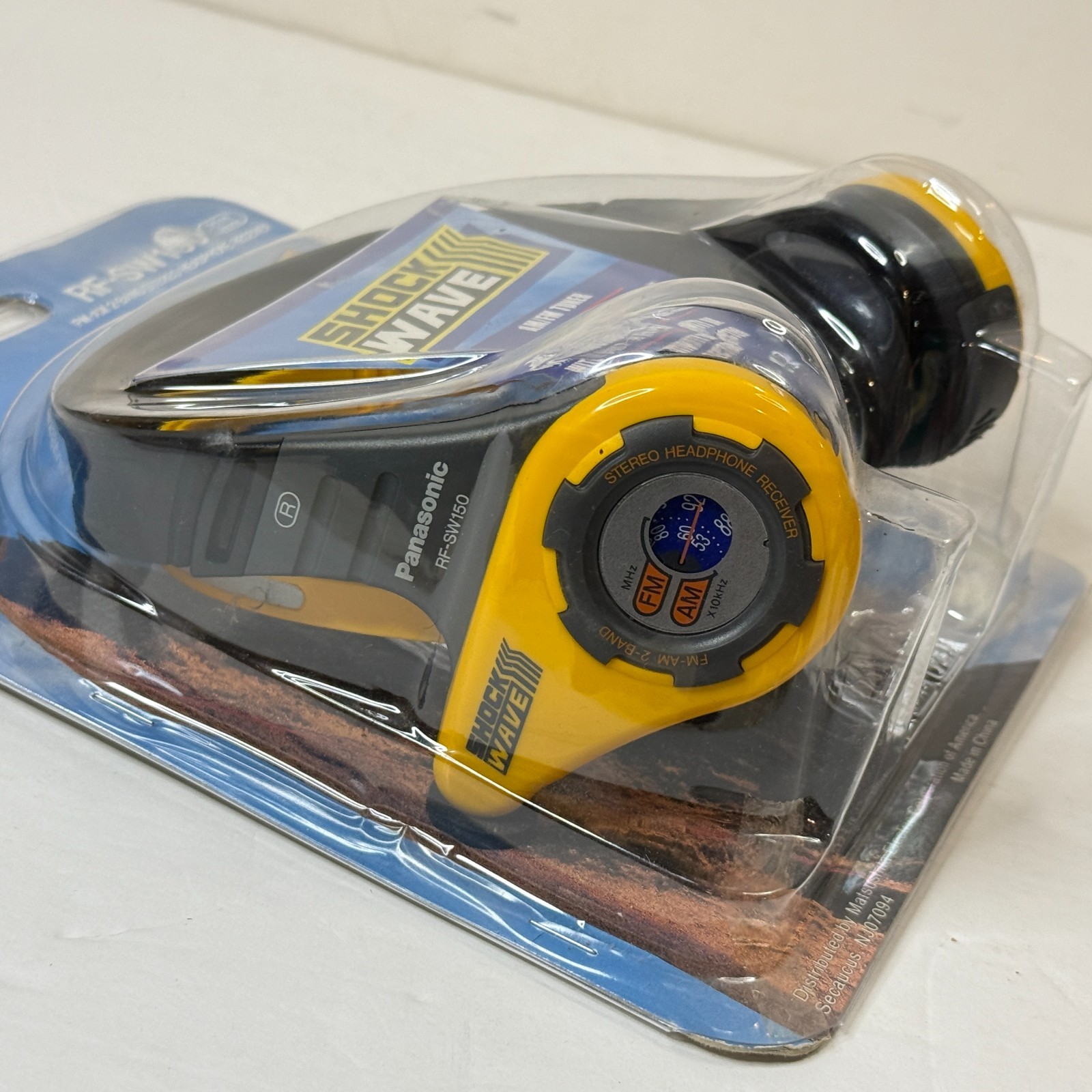 Panasonic Headphones Radio RF-SW150 Shock Wave AM FM Stereo Vintage NOS 1990s