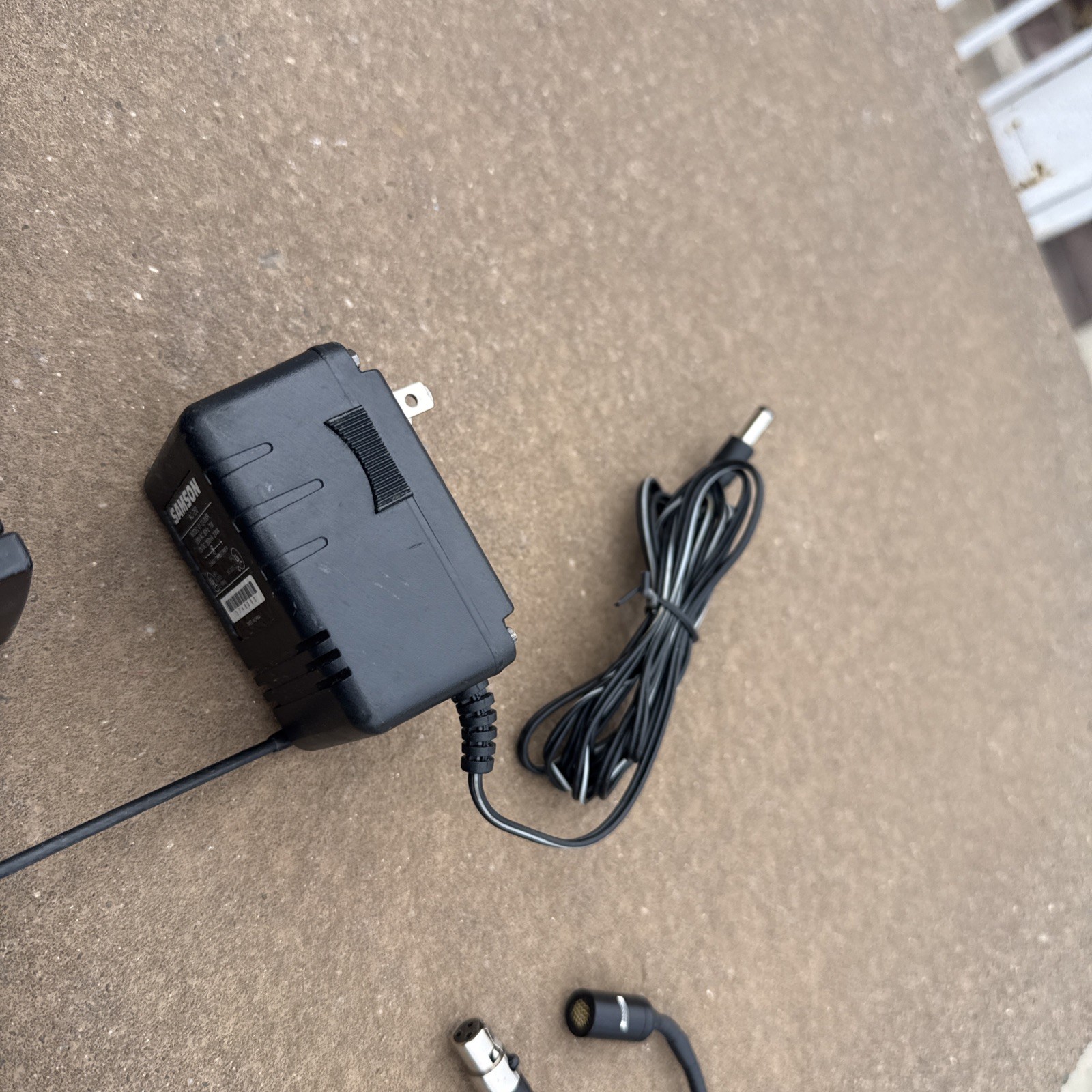 AKG K240 Studio Headphones UHF SR 40 Microphone Charger Transmitter Lot