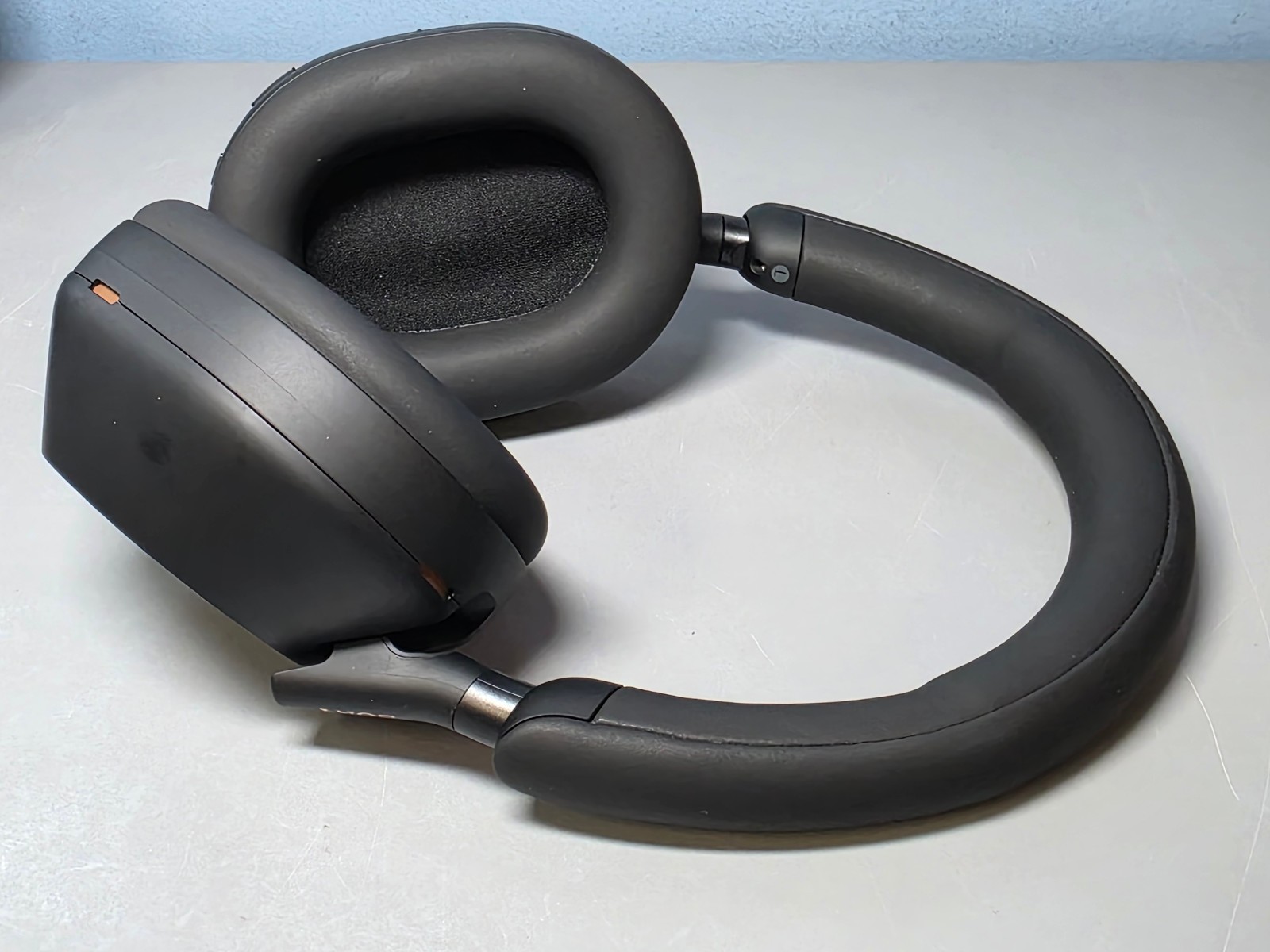 Sony WH-1000XM5 Noise-Canceling Wireless Over-Ear Headphones- Black- YY2954 New!