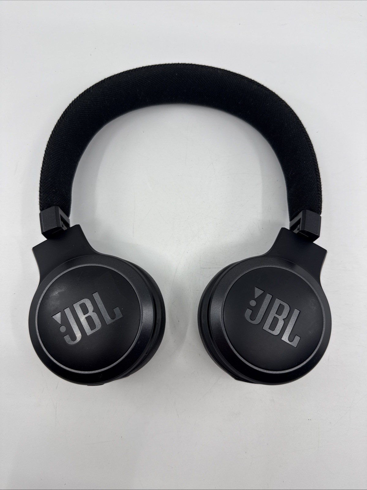 JBL Live 670NC Wireless On-Ear Headphones