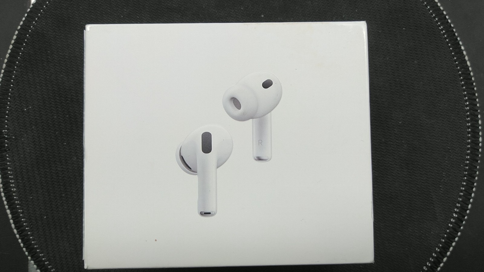 Apple AirPods Pro 3 Wireless Earbuds White Spatial Audio ANC Heart Rate Sensing