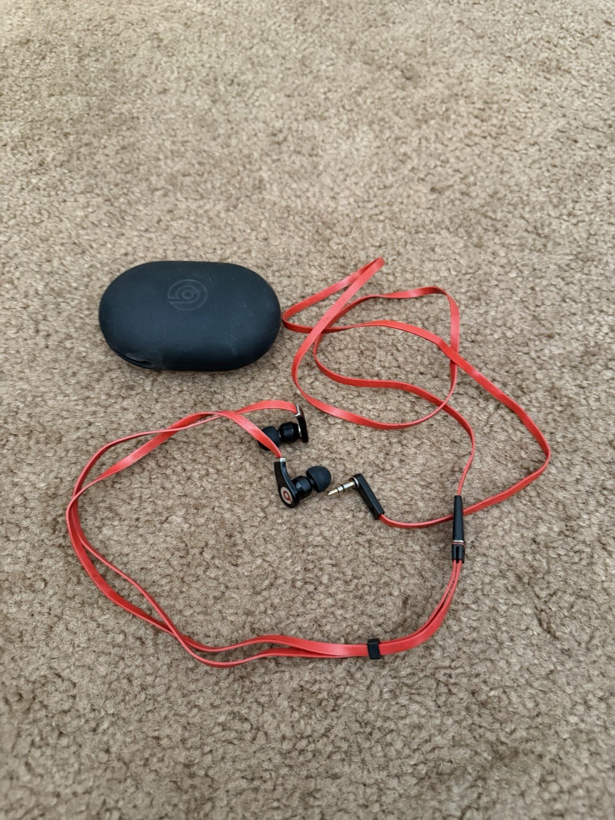 Plug In Beats Earbuds by Dr.