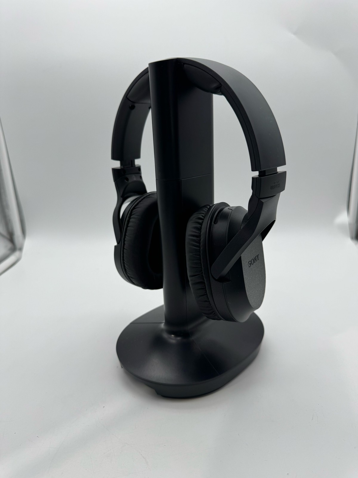 Sony WH-RF400 Wireless Over Ear RF Home Theater Headphones TV Black (1)