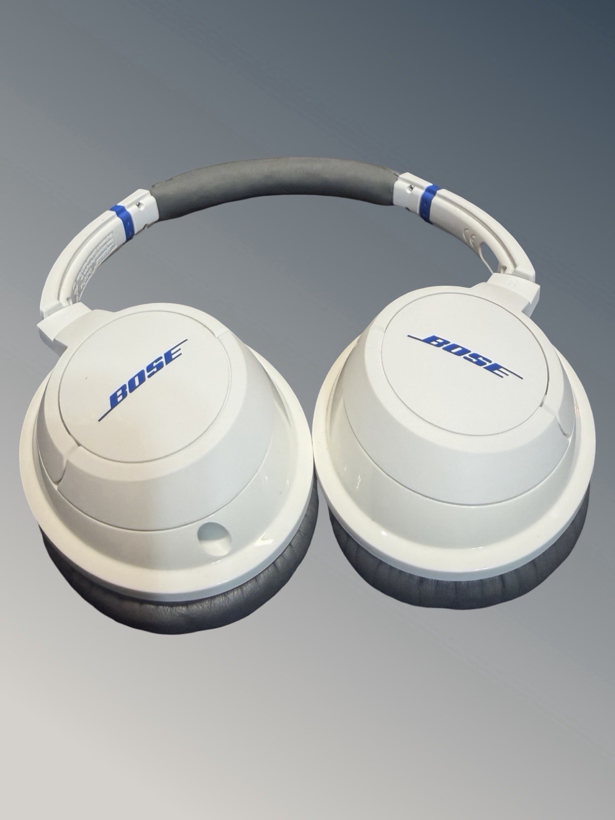 Bose SoundTrue Around-Ear AE Wired Headphones Headset White – Great Conditio
