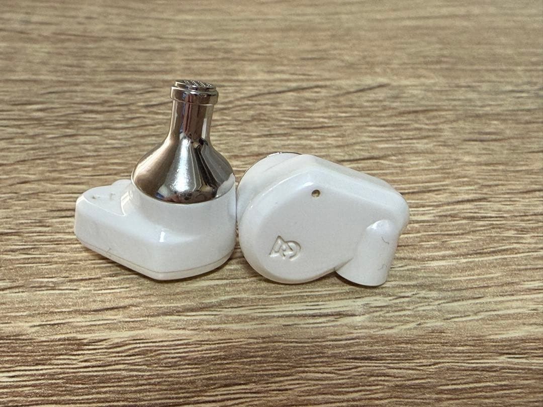 Campfire Audio VEGA 2020 In-Ear Monitor Earphones w/Box White Color Used Japan