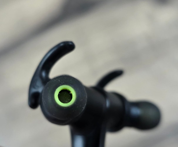 SoundPEATS Q12 Wireless Bluetooth Sports Earphones NO Charger
