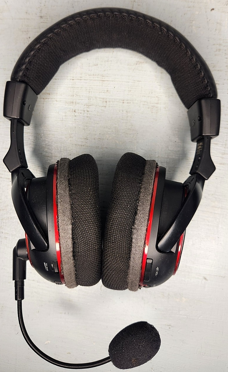 2 Turtle Beach VIDEO Gaming Headphones Lot with accessories 90