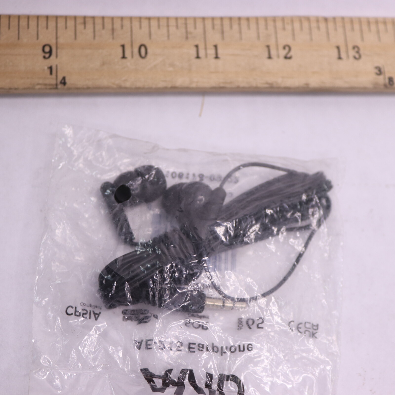Avid Lightweight Wired Earphone with Silicone Black 32Ohm-20Hz 20kHz 5′ AE-215