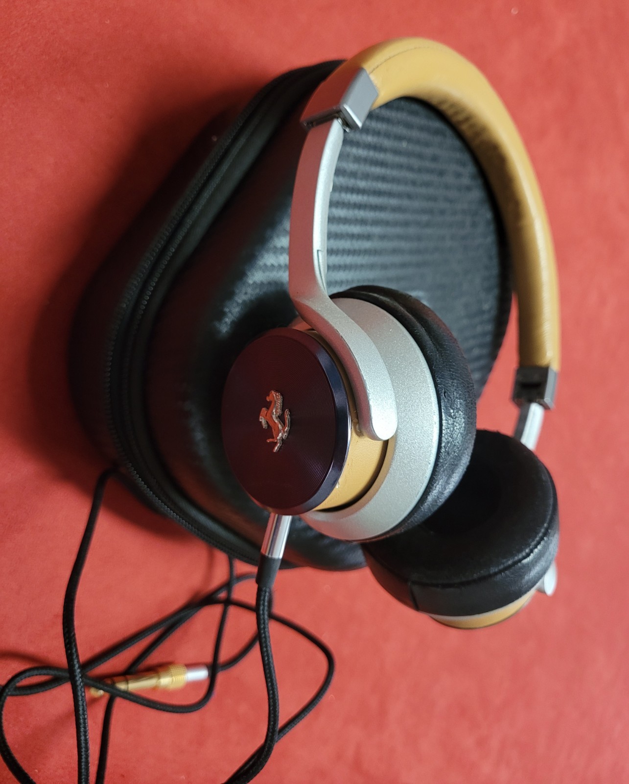 Ferrari HIFI Audio Headphones, Special Edition