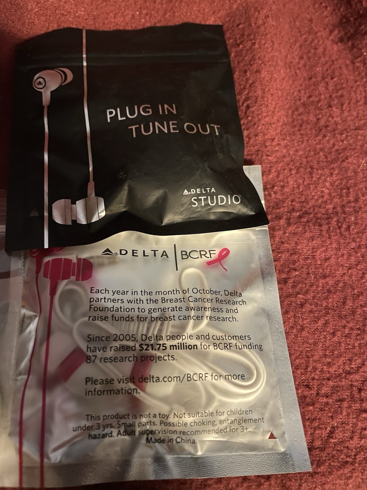 Lot of 7 Assorted Wire Earbuds /Earphones