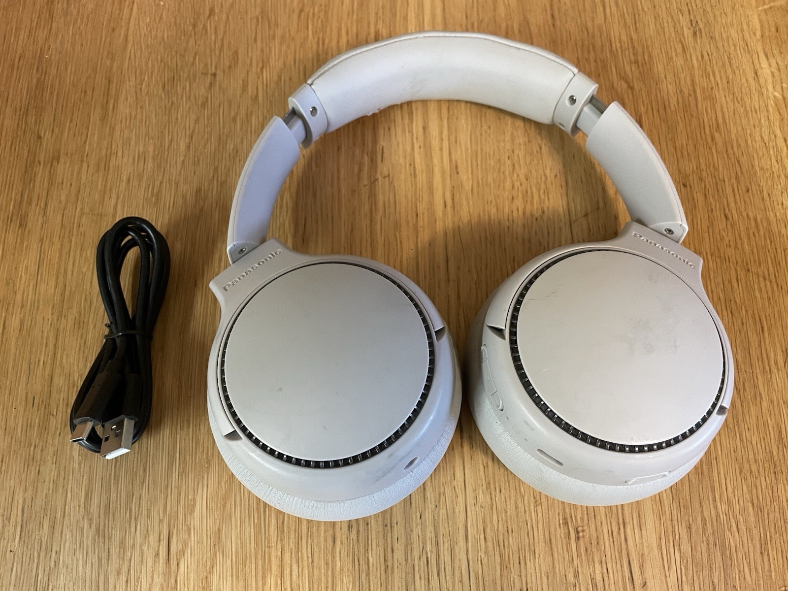 Panasonic RB-M500B Deep-bass Over-Ear Wireless Bluetooth Noise Cancelling