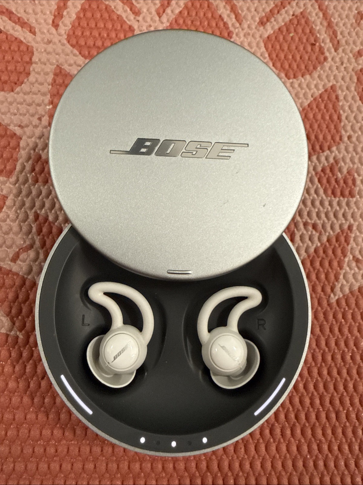 Bose Noise Masking Sleepbuds Wireless Earbuds White 424611 Untested