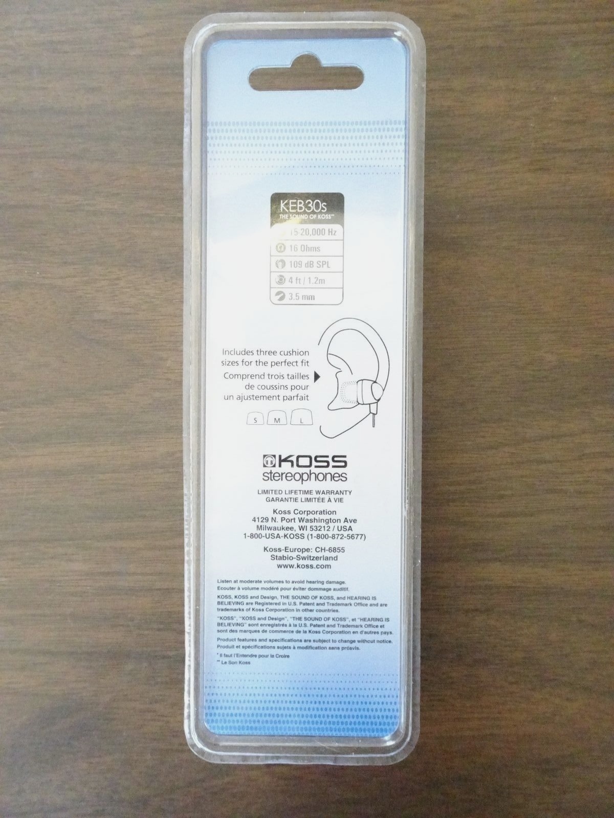 New KOSS Noise Isolating Headphones – KEB30s – Black/Silver