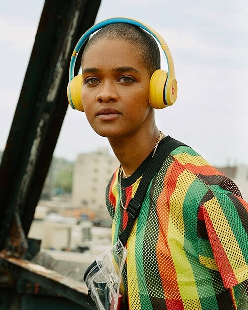 Beats Solo3 Wireless Bluetooth Club Collection Headphones Beats by Dre – Yellow