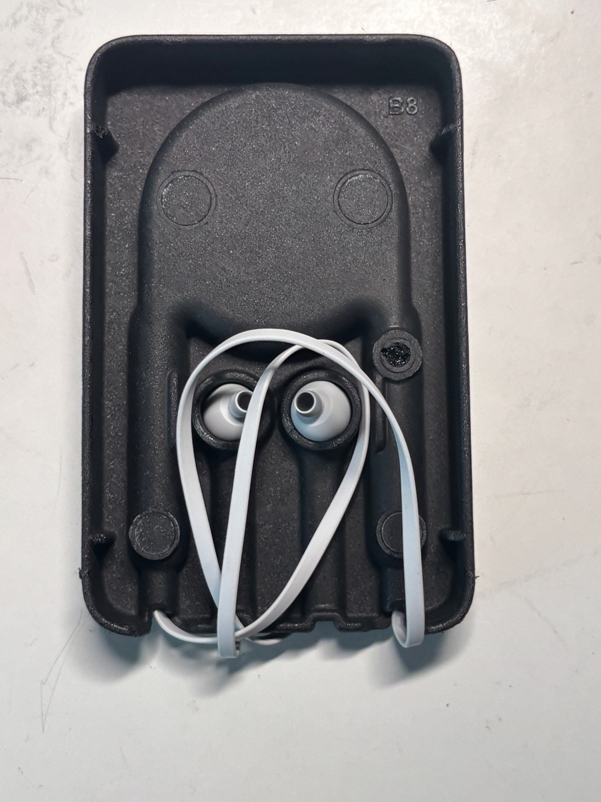 **READ** Beats by Dr. Dre Flex Wireless In-Ear Headphones – Smoke Gray