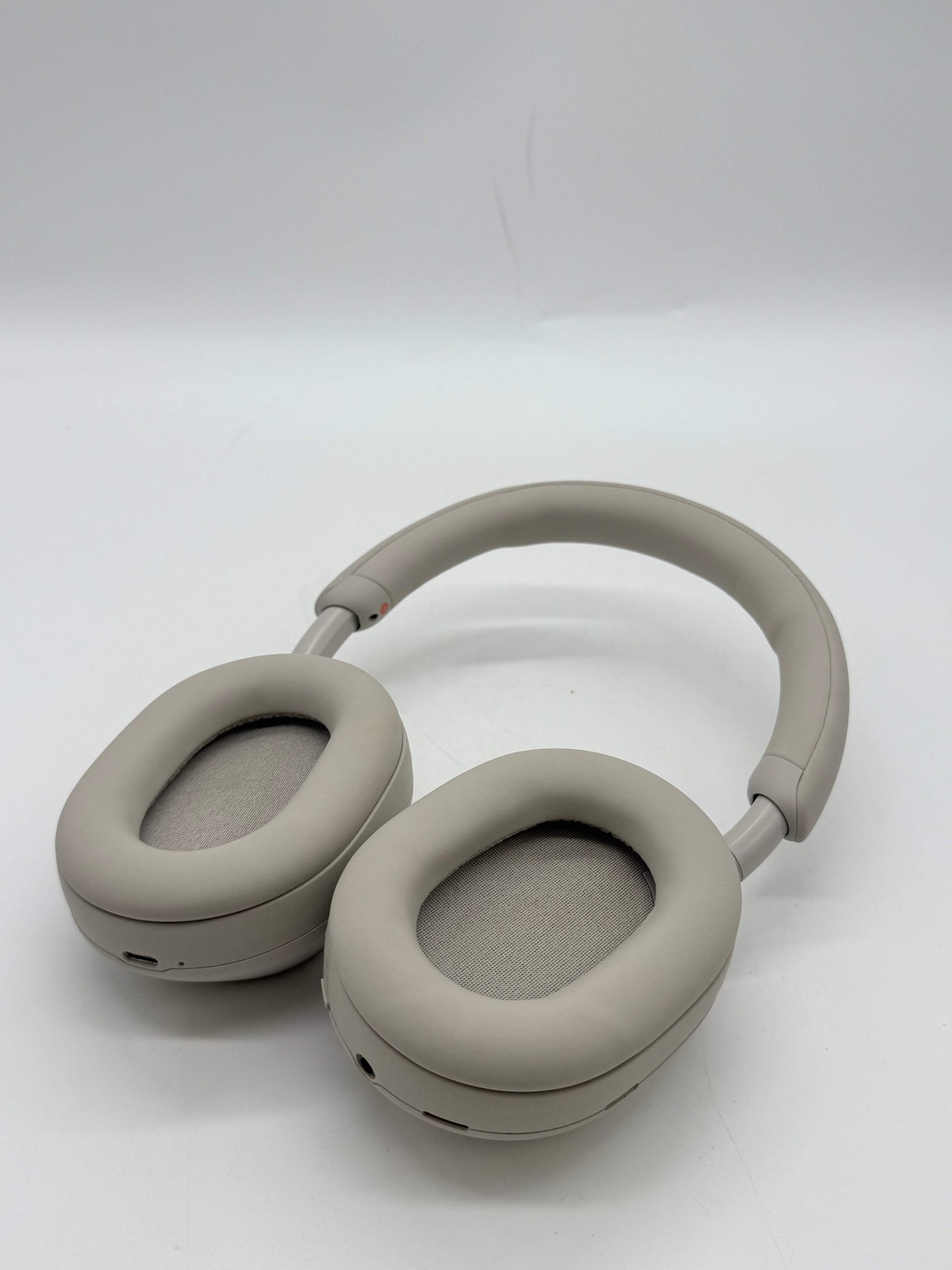 Sony WH-1000XM5 Wireless Noise Canceling Bluetooth Headphones Smokey Pink