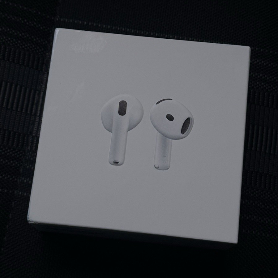 Apple AirPods 4 Wireless Bluetooth Earbuds Built-In Mic USB-C Case White