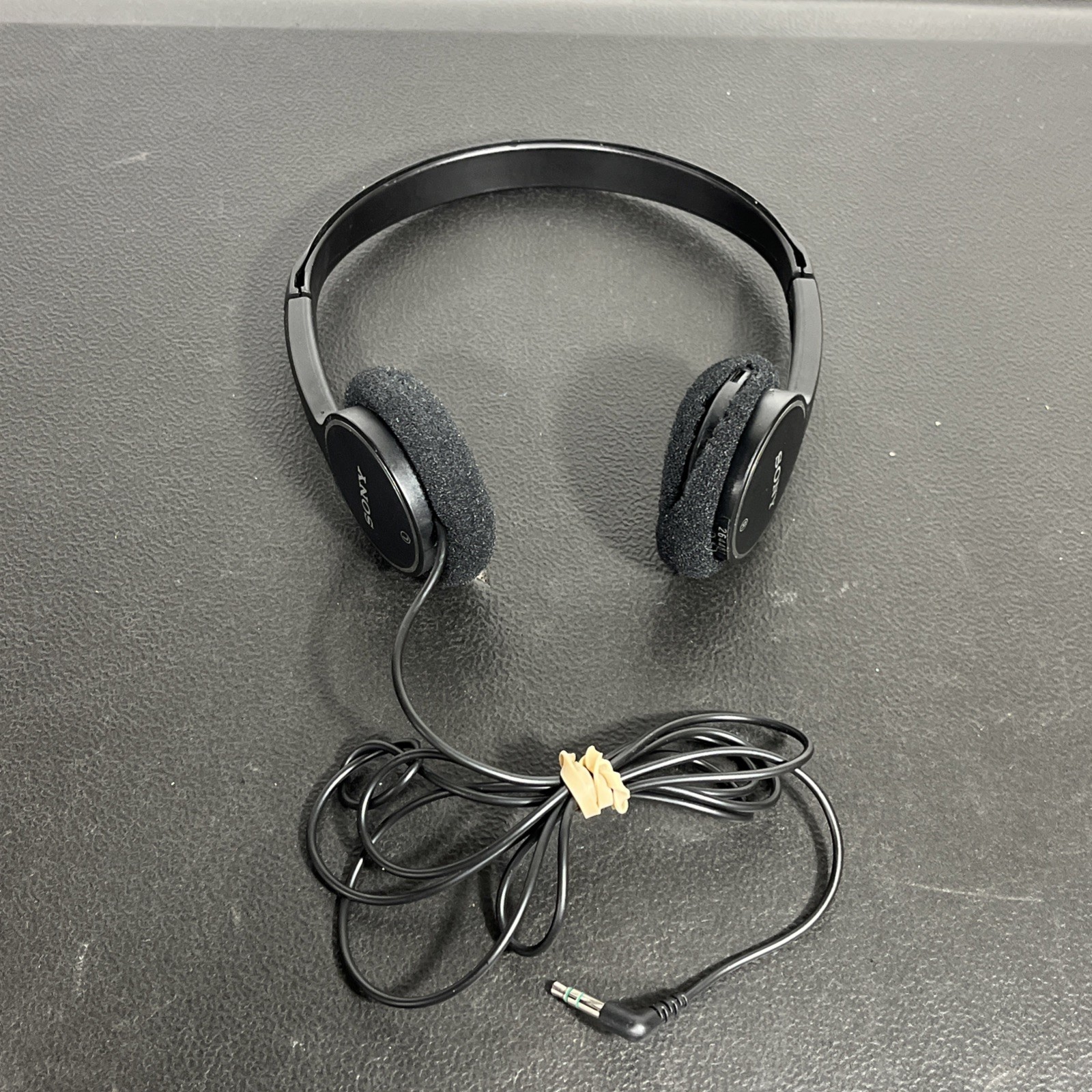 SONY MDR-222 Stereo Headphones On Ear Wired (WalkMan) Vintage Style – Tested
