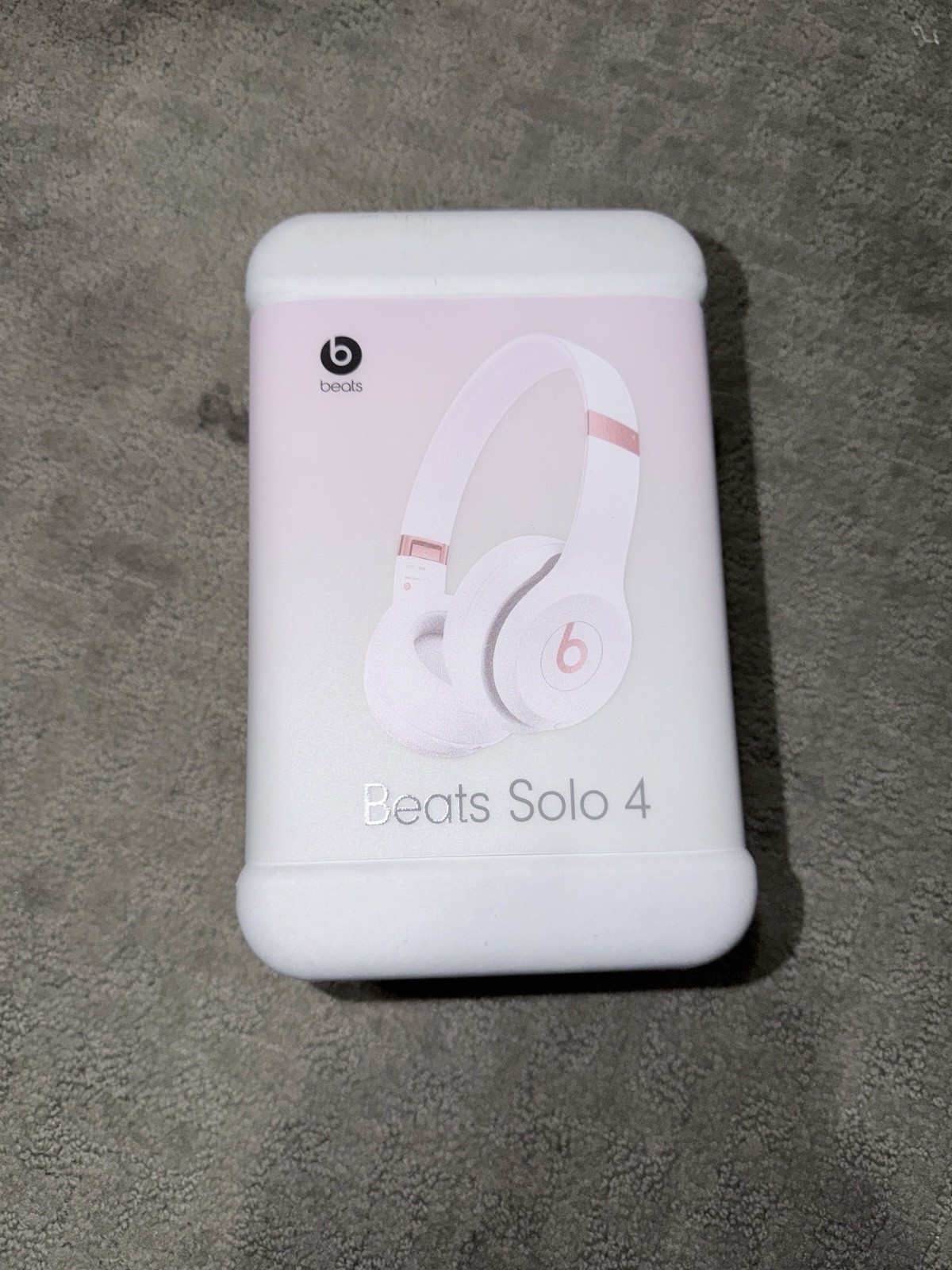 Beats Solo 4 Wireless On-Ear Headphones – Cloud Pink