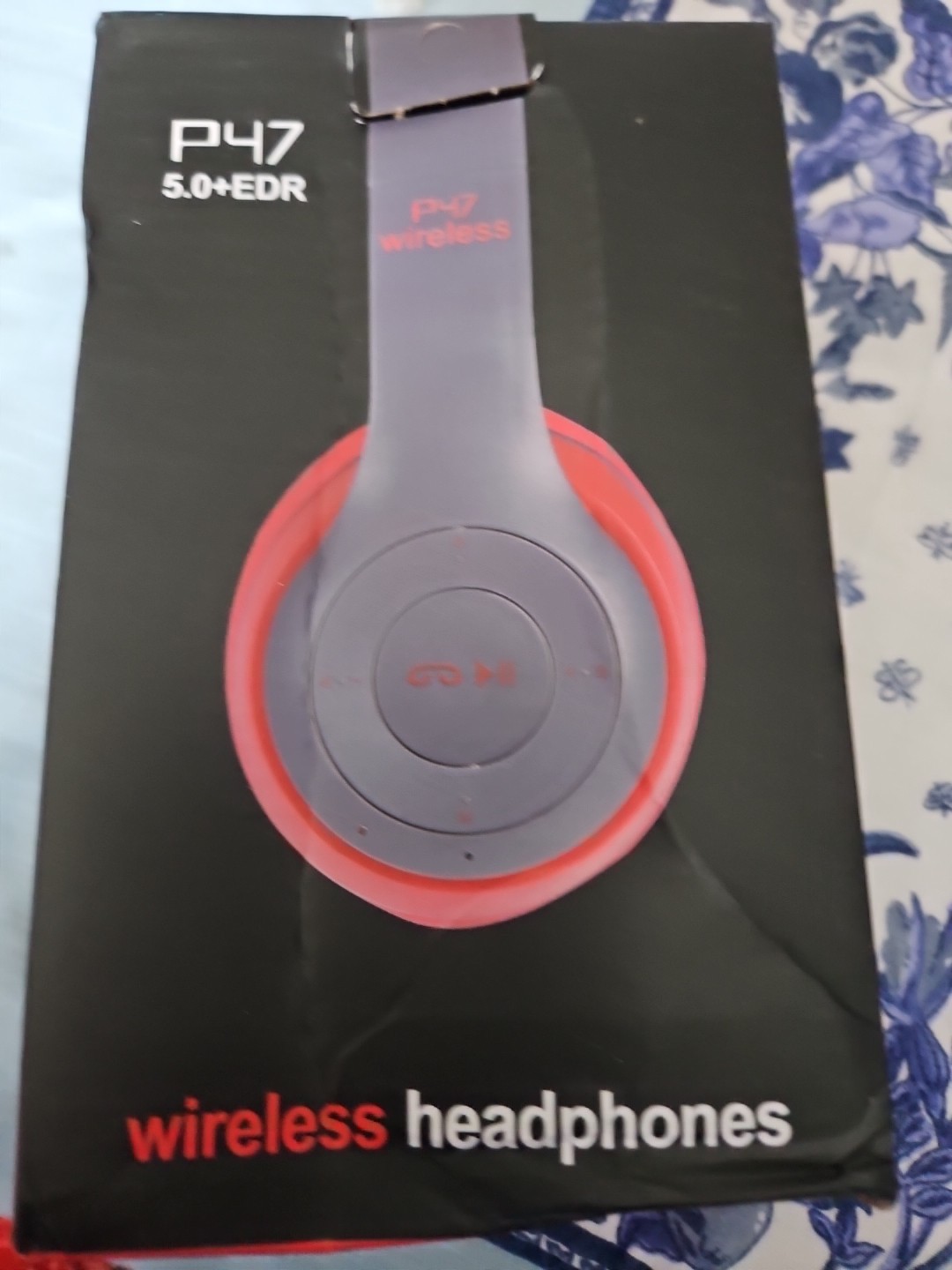 P47 5.0+EDR Wireless Bluetooth Over the Ear Headphones
