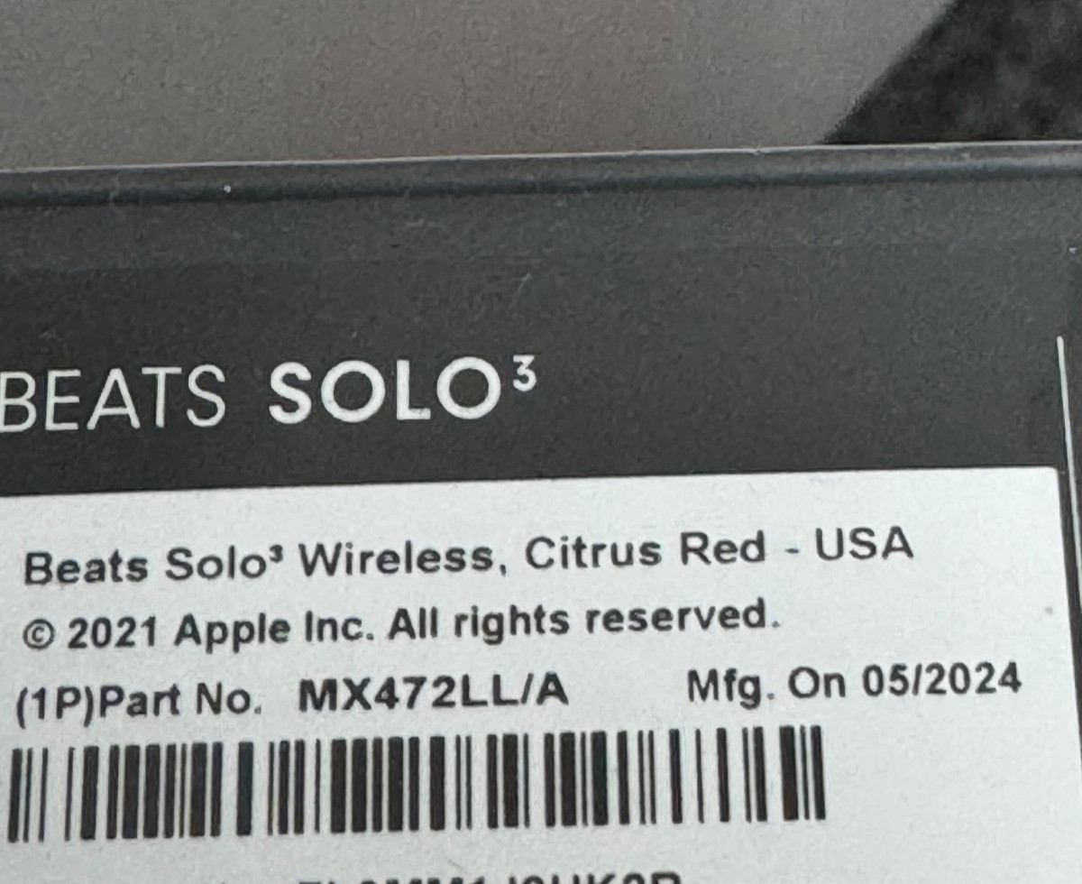 Beats Solo 3 MX472LLA Solo3 Wireless On-Ear Apple Headphones Special Edition Red