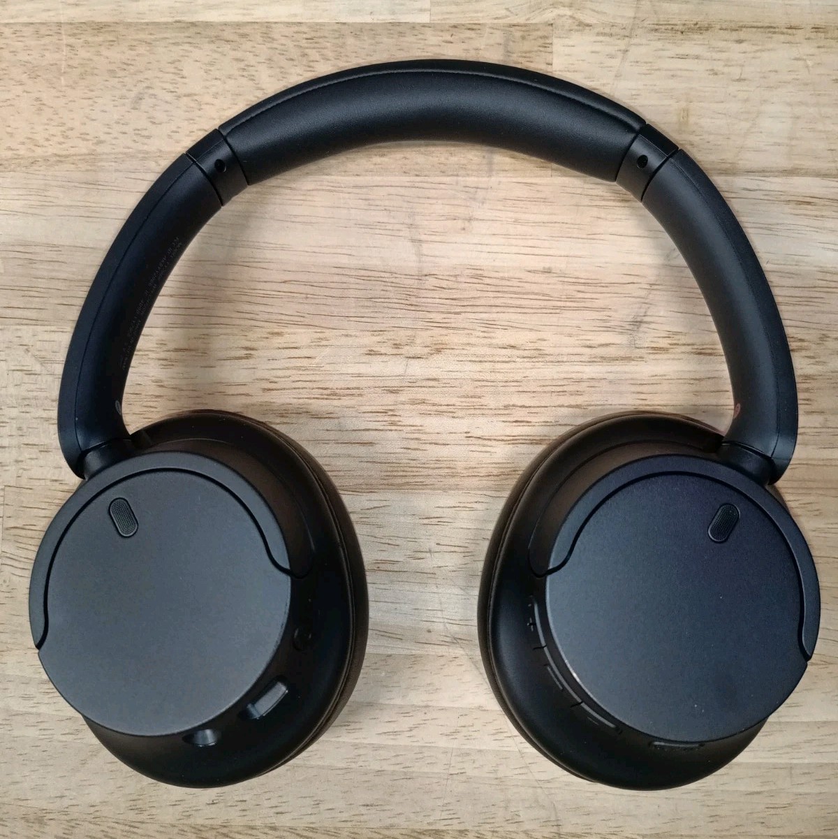 Sony WH-CH720N Noise Canceling Wireless Headphones, Mic, Black