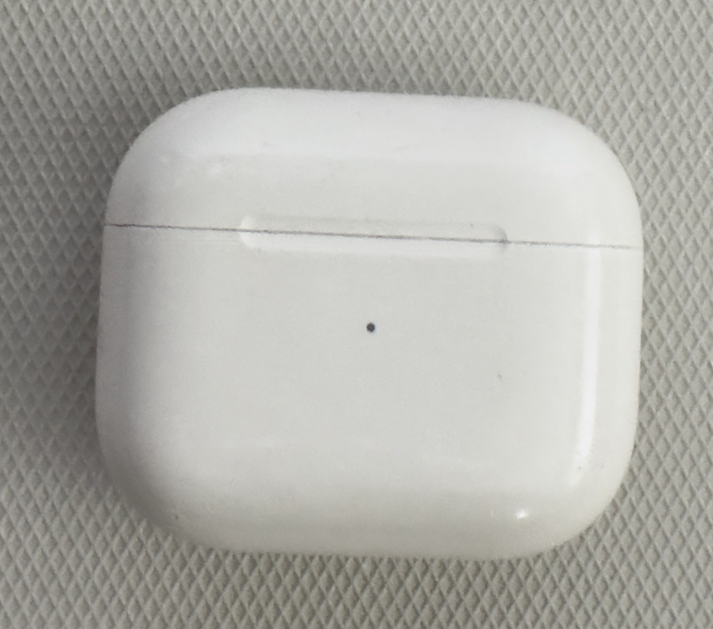 Apple AirPods 3rd Gen A2564 Bluetooth Wireless In-Ear Mic White + Cable