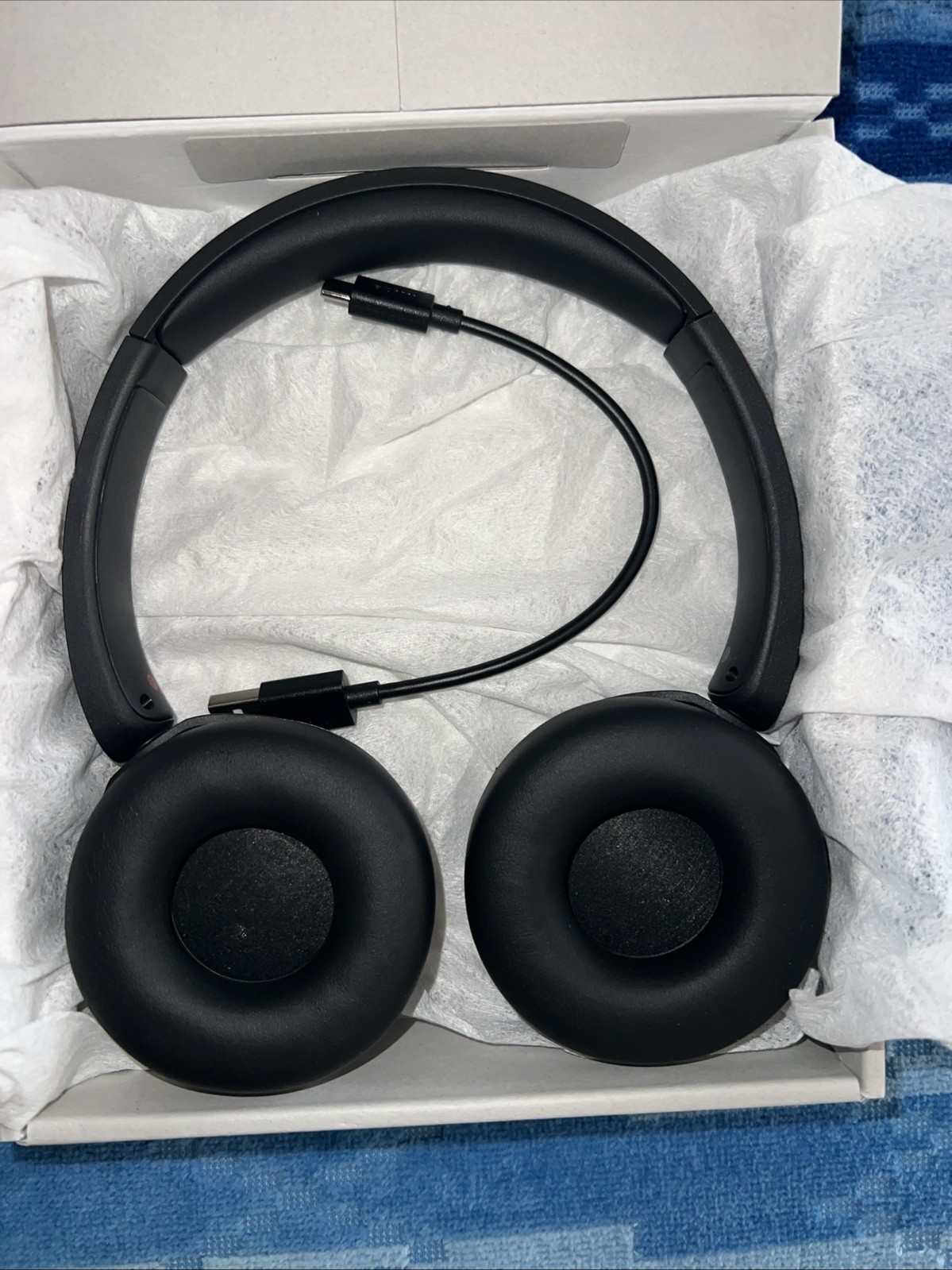 Sony WH-CH510 Wireless Bluetooth Headphones Hands-Free Voice Assistant Black