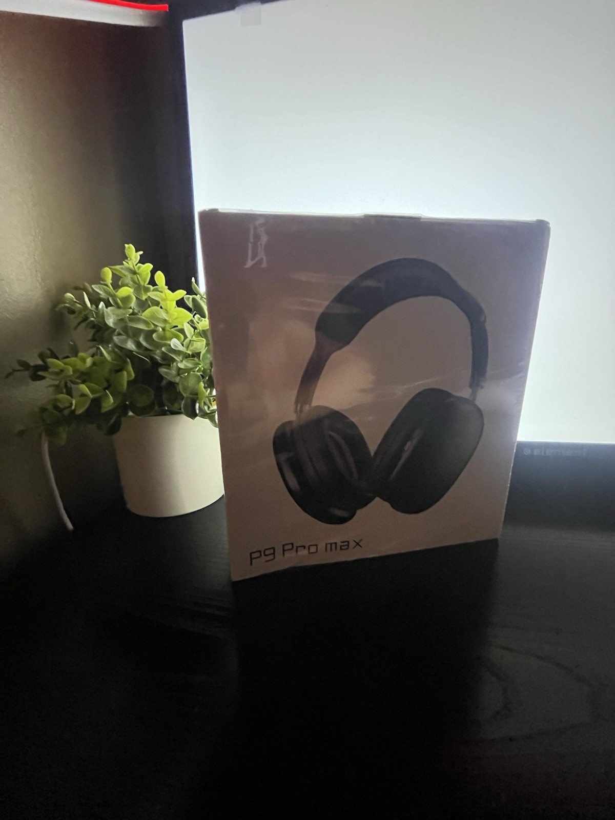 P9 Pro max Over-Ear Bluetooth Headphones Black 40mm Drivers Built-In Mic DJ