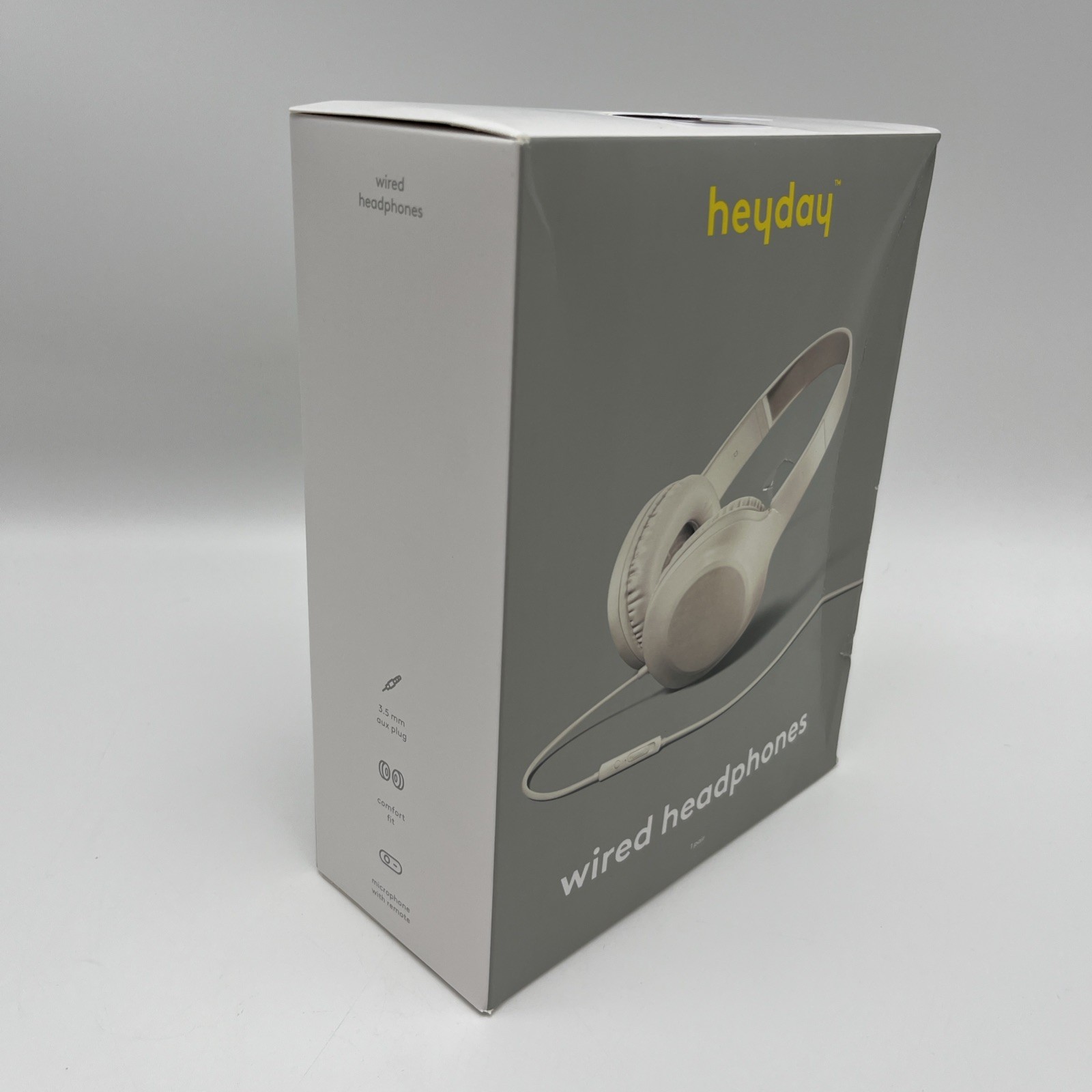Heyday Wired On-Ear Headphones – White – Tangle-Free Cable – NEW