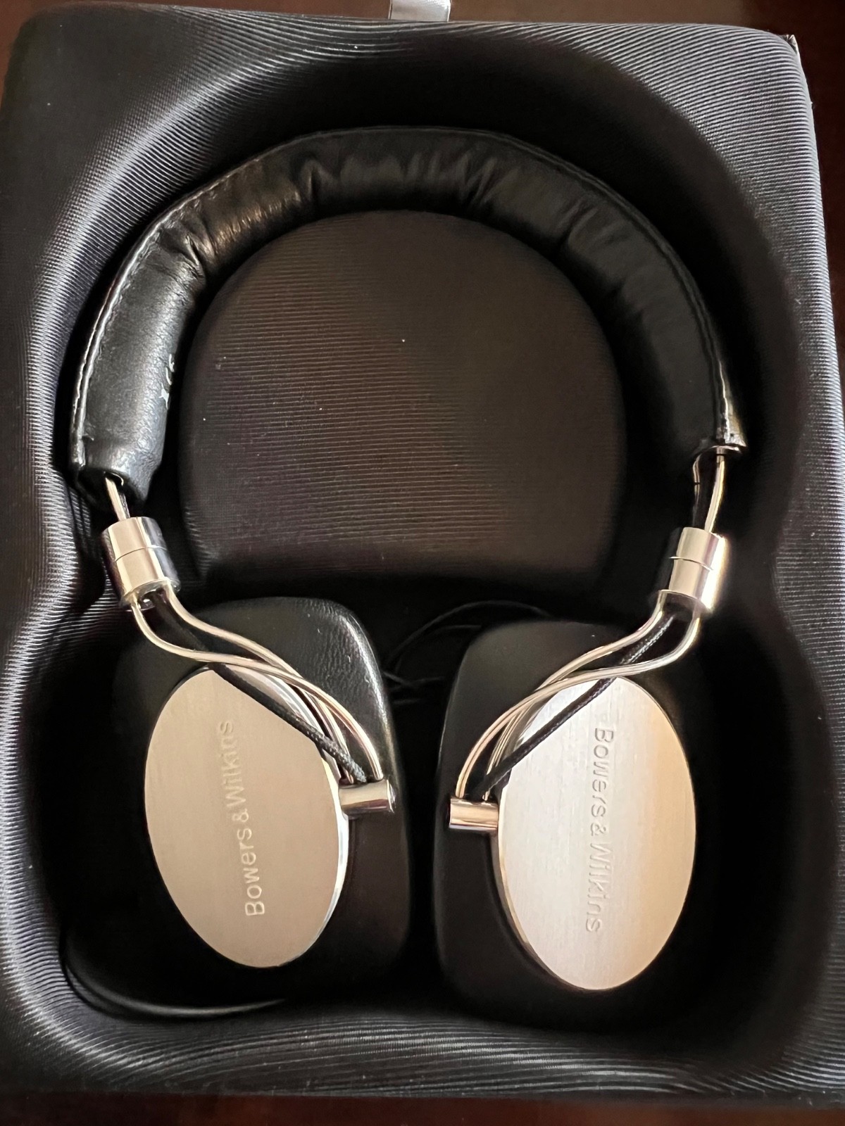 Bowers & Wilkins P5 On-Ear Headphones – New (Used Once)